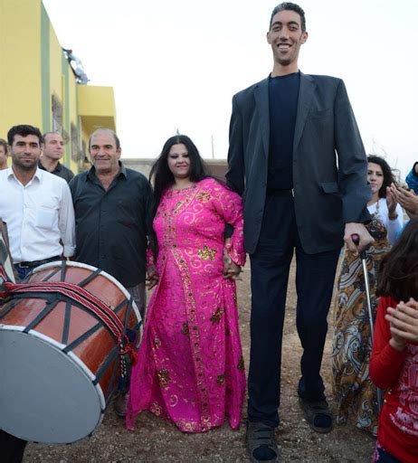 World S Tallest Man Gets Married In Turkey