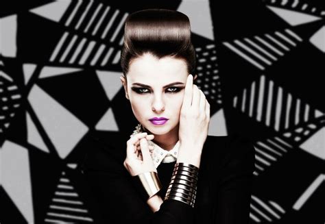 Gen Xy The Middle Sister Of Gens X Y Luxe Beat Magazine Fashion Editorial Makeup Violet