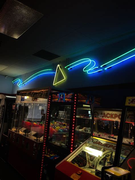 Arcade Aesthetic Five Nights At Freddys Five Nights At Freddys