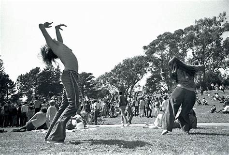 Image Result For Woodstock Festival Photos 1969 Woodstock Festival De Woodstock Mouvement Hippie