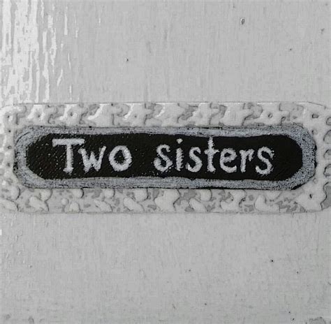 Two Sisters Kursenai