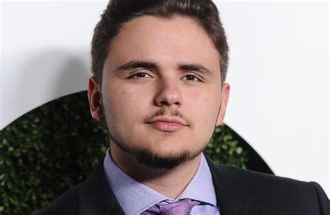 Religious service was in his bloodlines — he's the son of a sikh priest — but thanks to an aunt who. Prince Jackson, le fils de Michael Jackson, a eu un ...