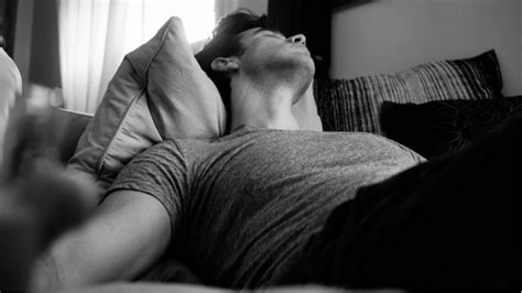 Why Do Men Wake Up With A Morning Erection Causes And Health Benefits Of Morning Wood Latestly