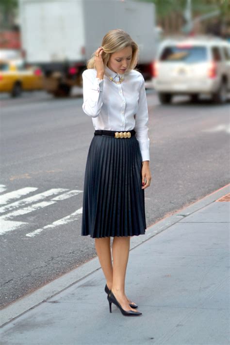 6 Non Schoolgirl Ways To Wear Pleated Skirts Aelida
