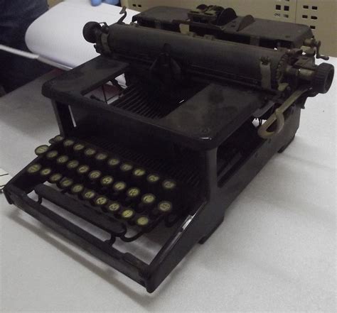 Oztypewriter Australian Museums Typewriters On The Move