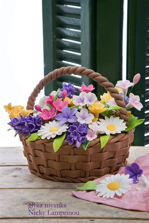 Getting a bunch of edible flowers!learn how to make this beautiful flower basket cake detailed instructions. 1279d5265d86da3f25590320a75618d5.jpg (736×1102) | Flower ...