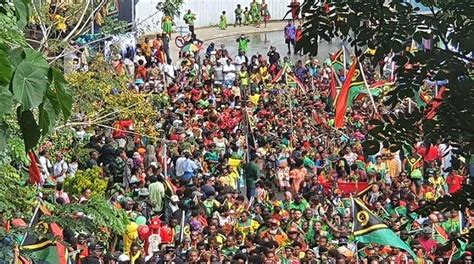 Thousands March Through Port Vila To Mark Vanuatus Independence Loop