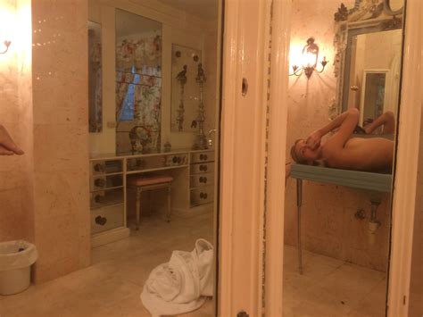Naked Allegra Carpenter In Icloud Leak The Second Cumming