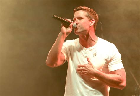 Country Star Walker Hayes Cancels Appearances After Losing Newborn Baby