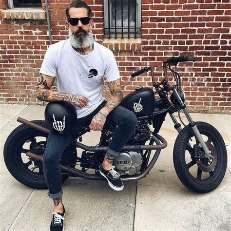 Daily Dose Of Bearded Men With Tattoos From