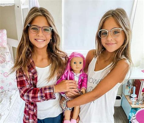 Meet These Beautiful Twins Ava And Leah Photos Opera News