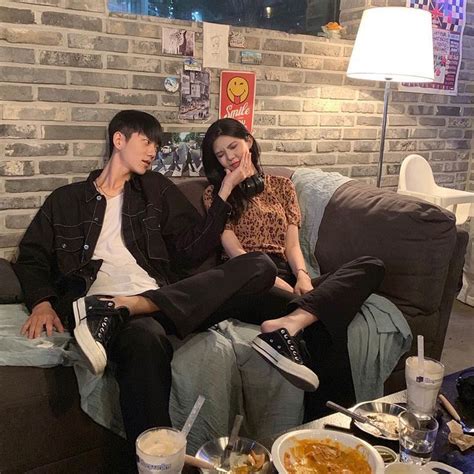 𝐏𝐢𝐧𝐭𝐞𝐫𝐞𝐬𝐭 𝐝𝐨𝐦𝐢𝐧𝐨𝐳 Ulzzang Love Couple Ulzzangcouple Loveit