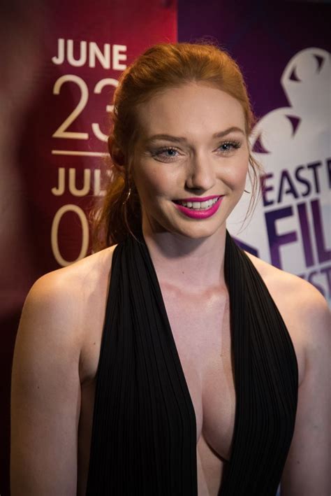 Eleanor Tomlinson Redhead Beauty Beautiful Redhead Eleanor Tomlinson