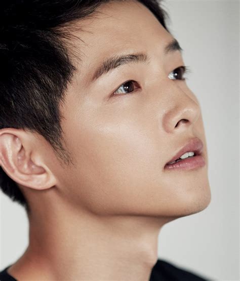 Сон чжун ки — южнокорейский актёр. 송중기 '변호사와 열애설' 루머 법적 대응 | 보그 코리아 (Vogue Korea)