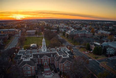 These Small Towns In Delaware Come Alive In Fall Worldatlas