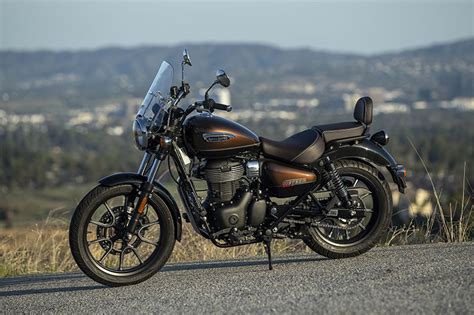 I'm perhaps supposed to write this at the end of the review, but i'll start with this. 2021 Royal Enfield Meteor 350 | Road Test Review | Rider ...