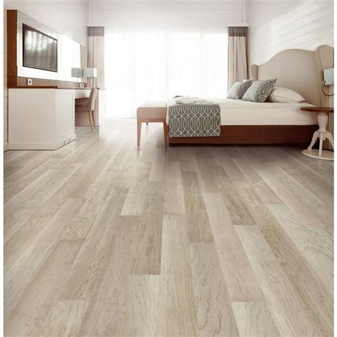Everything You Need To Know About Light Colored Vinyl Plank Flooring