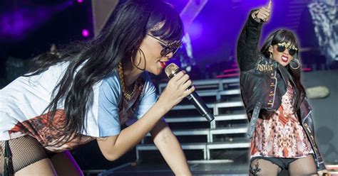 Rihanna Sexier Than Ever At Hackney Weekend Before Hitting Birdcage In