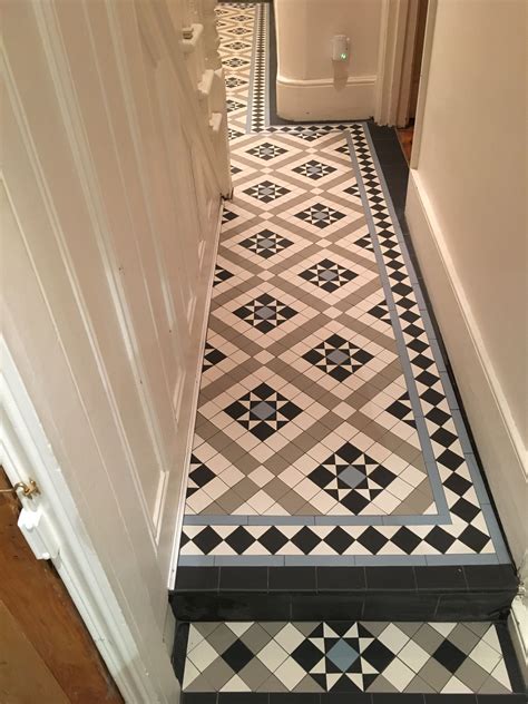Victorian Tiling London Tiled Hallway Small Hallways Hallway Flooring