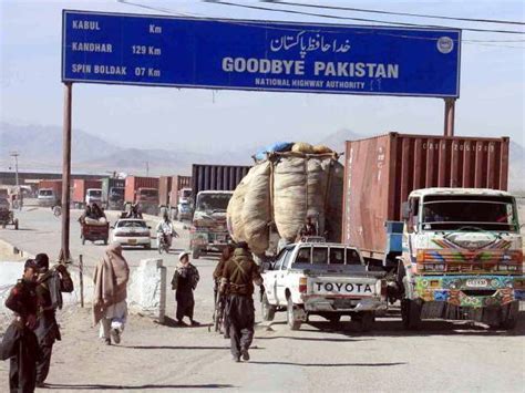 Pakistan Reopens Afghan Border Crossings Irna English