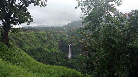 Hd Wallpaper Waterfall Falls Nohkalikai Falls Cloudy India Asia