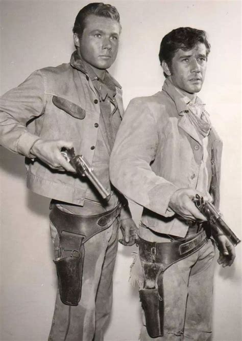 Robert fuller news, gossip, photos of robert fuller, biography, robert fuller girlfriend list 2016. https://www.facebook.com/groups/312996808817274/ | Robert ...
