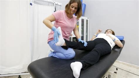 Multiple sclerosis is a chronic, unpredictable disease of the central nervous system (cns), which is made up of the brain, spinal cord and optic nerves. Día Mundial de la Esclerosis Múltiple: 47.000 personas en ...