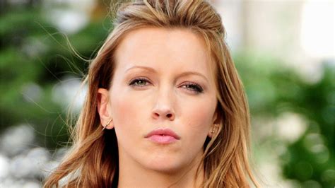 Katie Cassidy Bio Wiki Education Husband Weight Salary Married