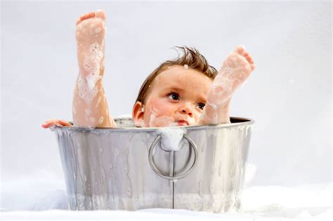 Baby Boy Photography Bath Tub Bubble Photoshoot Baby Boy