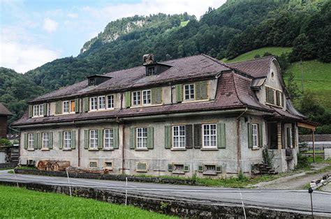 Haus kaufen mit immobilienexperte kensington international in der schweiz. Haus Zu Kaufen Gesucht Schweiz | Lizzie Kobulashvili