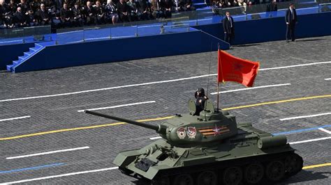 Este Tanque T 34 Lideró El Desfile Por El Día De La Victoria En Rusia
