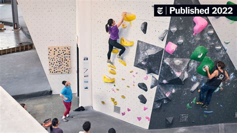 A Beginners Guide To Bouldering The New York Times