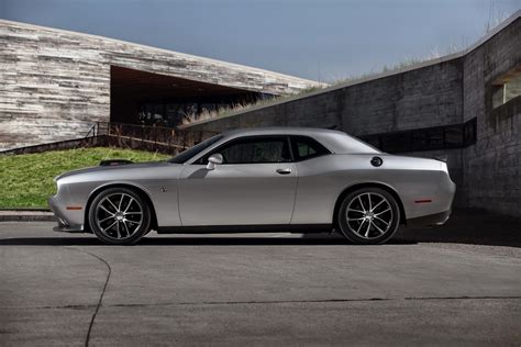 Dodge Prices 2015 Challenger Lineup 707hp Srt Hellcat From 59995