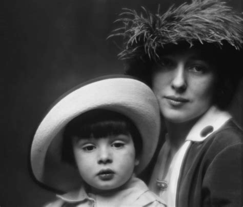 Heart Rending Facts About Evelyn Nesbit The Face Of The Gilded Age