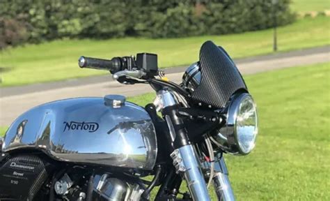 norton svela una dominator street in edizione limitata motociclismo