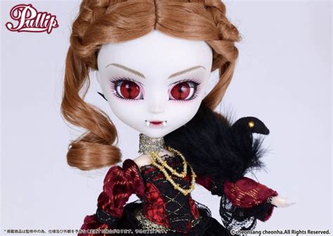 P 132 Oct 2014 Pullip Carmilla Carmilla Vampire Queen Doll Stands