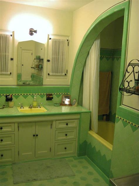 Use a small amount of green as a color pop or make green the focus of the bathroom. 36 retro green bathroom tile ideas and pictures