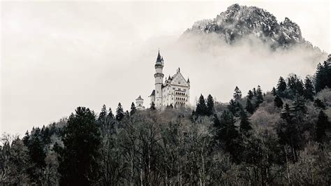 Foggy Morning At Neuschwanstein Castle 1920x1080 Rwallpaper