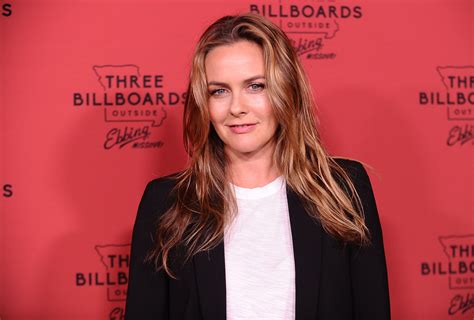 Alicia Silverstone Under Fire For Saying She Co Sleeps With 11 Year Old Son