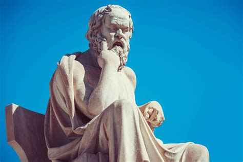 سقراط فيلسوف الإغريق العظيم أنا أصدق العلم