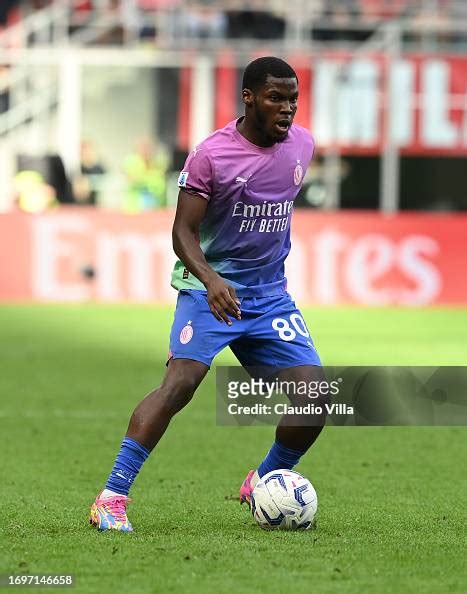 Yunus Musah Of Ac Milan In Action During The Serie A Tim Match News