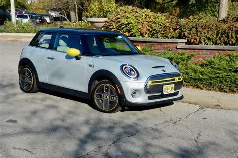 2020 Mini Cooper Se Hardtop Electric Review By Larry Nutson