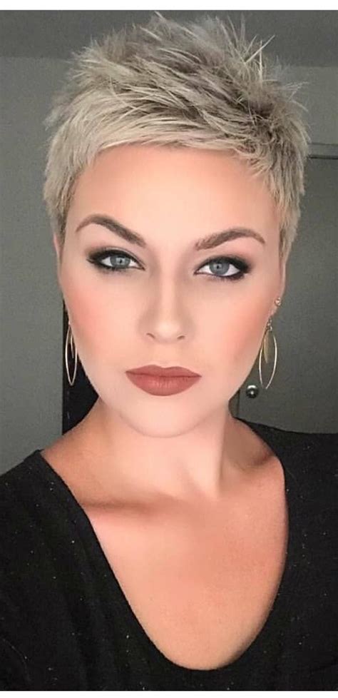 Do you want to switch your blonde short hair with bleached blonde? Amazing short blonde pixie haircut | Короткие стрижки. in ...