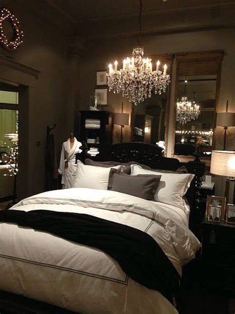 30 Dramatic Bedroom Ideas Decoholic Home Bedroom Dramatic Bedroom