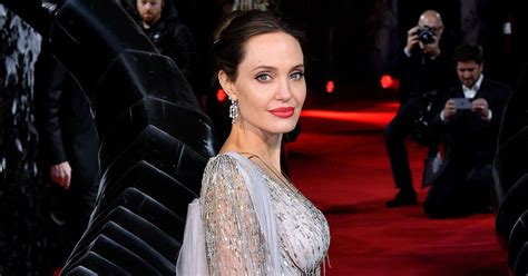 Angelina Jolie Keeps Wearing These 5 Everlane Face Masks