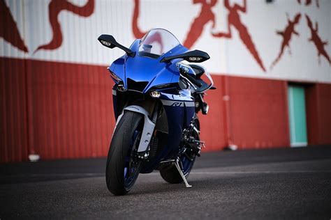 2020 Yamaha Yzf R1 Bike Review Exhaust Notes Australia