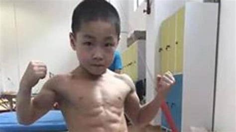 7 Year Old Chinese Boys 8 Pack Abs Captivates The Internet World