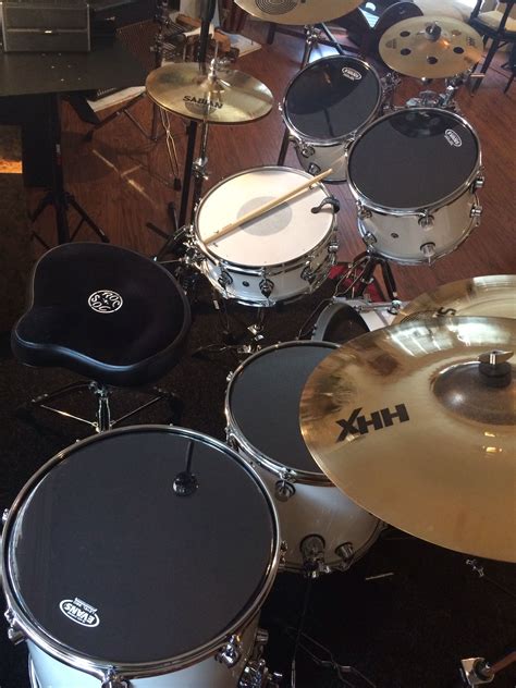 Dw Performance Series With Sabian Cymbals Michelle Sandlins Kit