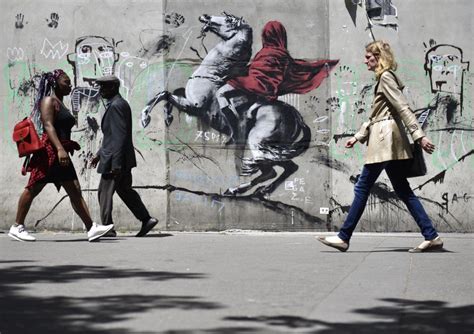 Banksy Revendique Des œuvres Réalisées Par Surprise à Paris Photos Et