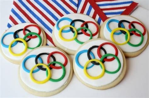 Learn To Make Olympic Celebration Cookies Olympic Snacks Olympic